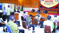 RAPAT FKUB NTB yang dihadiri tokoh dan pemuka agama di NTB menyikapi perayaan Natal dan Tahun Baru 2021 di kantor Gubernur NTB, Selasa (22/12/2020). Foto: ist RAPAT FKUB NTB yang dihadiri tokoh dan pemuka agama di NTB menyikapi perayaan Natal dan Tahun Baru 2021 di kantor Gubernur NTB, Selasa (22/12/2020). Foto: ist