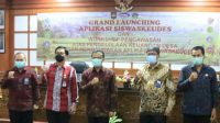 SEKDA Bali berfoto bersama dalam acara workshop pengawasan atas pengelolaan keuangan desa dengan menggunakan aplikasi Siswaskeudes di Ruang Sabha Adhyasta Utama, Kantor Inspektorat Provinsi Bali, Senin (7/12/2020). Foto: ist SEKDA Bali berfoto bersama dalam acara workshop pengawasan atas pengelolaan keuangan desa dengan menggunakan aplikasi Siswaskeudes di Ruang Sabha Adhyasta Utama, Kantor Inspektorat Provinsi Bali, Senin (7/12/2020). Foto: ist