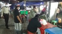 TIM Gabungan yang terdiri atas Satpol PP, Dishub, TNI, Polri, Satgas Desa/Kelurahan, serta Linmas menggelar sosialisasi dan edukasi terpadu dengan menyasar wilayah Desa Pemogan pada Sabtu (26/12/2020) malam. Foto: ist TIM Gabungan yang terdiri atas Satpol PP, Dishub, TNI, Polri, Satgas Desa/Kelurahan, serta Linmas menggelar sosialisasi dan edukasi terpadu dengan menyasar wilayah Desa Pemogan pada Sabtu (26/12/2020) malam. Foto: ist