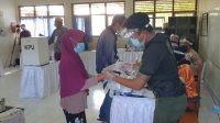 simulasi pilkada di serangan SUASANA simulasi Pilkada 2020 pada saat pandemi Covid-19 di TPS 9 Kelurahan Serangan, sekaligus uji coba Sirekap, Sabtu (21/11/2020) lalu. Foto: gus hendra
