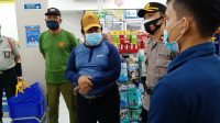 KEGIATAN sidak prokes menyasar pelaku usaha di wilayah Kecamatan Denpasar Utara, Rabu (13/1/2021) malam. Foto: ist KEGIATAN sidak prokes menyasar pelaku usaha di wilayah Kecamatan Denpasar Utara, Rabu (13/1/2021) malam. Foto: ist