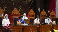 DPRD Karangasem menggelar rapat paripurna terkait pengumuman usulan pemberhentian jabatan Bupati-Wakil Bupati Karangasem periode 2016-2021, Kamis (28/1/2021). Foto: ist DPRD Karangasem menggelar rapat paripurna terkait pengumuman usulan pemberhentian jabatan Bupati-Wakil Bupati Karangasem periode 2016-2021, Kamis (28/1/2021). Foto: ist
