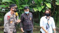 KETUT Ariyani (kanan) bersama I Ketut Rudia (tengah) menyambut Kapolda Bali, Irjen Putu Jayan Danu Putra, saat audiensi ke Bawaslu Bali. Foto: ist KETUT Ariyani (kanan) bersama I Ketut Rudia (tengah) menyambut Kapolda Bali, Irjen Putu Jayan Danu Putra, saat audiensi ke Bawaslu Bali. Foto: ist