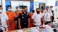 TIGA jaringan pengedar narkoba yang ditangkap dalam dua bulan terakhir oleh petugas BNNP Bali. Salah satunya gitaris band lokal dengan barang bukti 1,5 kilogram ganja. Foto: ist TIGA jaringan pengedar narkoba yang ditangkap dalam dua bulan terakhir oleh petugas BNNP Bali. Salah satunya gitaris band lokal dengan barang bukti 1,5 kilogram ganja. Foto: ist