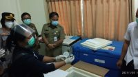 VAKSINASI Covid-19 di Kabupaten Karangasem akan mulai berjalan pada Selasa (26/1/2021). Di Karangasem, vaksin Sinovac disimpan di gudang farmasi di Bebandem, Senin (25/1/2021). Foto: nad VAKSINASI Covid-19 di Kabupaten Karangasem akan mulai berjalan pada Selasa (26/1/2021). Di Karangasem, vaksin Sinovac disimpan di gudang farmasi di Bebandem, Senin (25/1/2021). Foto: nad