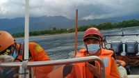 PETUGAS Basarnas Bali melakukan pencarian warga Desa Pemuteran, Kecamatan Gerokgak, I Kadek Astawan, yang dilaporkan hilang saat melakukan aktivitas spear fishing. PETUGAS Basarnas Bali melakukan pencarian warga Desa Pemuteran, Kecamatan Gerokgak, I Kadek Astawan, yang dilaporkan hilang saat melakukan aktivitas spear fishing.