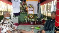 JENAZAH I Wayan Wirasa disemayamkan di rumah duka Banjar Bangah, Baturiti, Tabanan. Foto: tra JENAZAH I Wayan Wirasa disemayamkan di rumah duka Banjar Bangah, Baturiti, Tabanan. Foto: tra