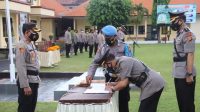 pejabat polres buleleng Upacara sertijab perwira jajaran Polres Buleleng, dipimpin Kapolres Buleleng, AKBP Made Sinar Subawa pejabat polres buleleng Upacara sertijab perwira jajaran Polres Buleleng, dipimpin Kapolres Buleleng, AKBP Made Sinar Subawa