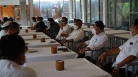 WALI KOTA Denpasar, IB Rai Dharmawijaya Mantra, bersama Wakil Wali Kota Denpasar, IGN Jaya Negara, gelar temu ramah tamah sekaligus pamitan dengan para wartawan di Denpasar, Senin (15/2/2021). Foto: rap WALI KOTA Denpasar, IB Rai Dharmawijaya Mantra, bersama Wakil Wali Kota Denpasar, IGN Jaya Negara, gelar temu ramah tamah sekaligus pamitan dengan para wartawan di Denpasar, Senin (15/2/2021). Foto: rap