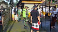 KODIM Bangli pantau prokes di Pura Kehen Bangli. Foto: ist KODIM Bangli pantau prokes di Pura Kehen Bangli. Foto: ist
