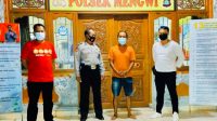 PENCURI di rumah bedeng rongsokan ditangkap petugas Opsnal Unit Reskrim Polsek Mengwi. Foto: ana PENCURI di rumah bedeng rongsokan ditangkap petugas Opsnal Unit Reskrim Polsek Mengwi. Foto: ana