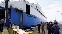 KETUA DPRD Karangasem, I Wayan Suastika, bersama Komisi II dan Komisi III serta anggota komisi lainnya memantau aktivitas di Dermaga tanah Ampo, Manggis, Karangasem, Jumat (19/2/2021). Foto: ist KETUA DPRD Karangasem, I Wayan Suastika, bersama Komisi II dan Komisi III serta anggota komisi lainnya memantau aktivitas di Dermaga tanah Ampo, Manggis, Karangasem, Jumat (19/2/2021). Foto: ist