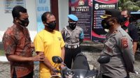 TERSANGKA Agus Hermawan (32), saat diamankan di Mapolsek Kawasan Laut Gilimanuk. Foto: man TERSANGKA Agus Hermawan (32), saat diamankan di Mapolsek Kawasan Laut Gilimanuk. Foto: man