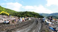 KONDISI TPA Sente di Desa Pikat, Kecamatan Dawan mengalami kepenuhan sampah, Minggu (28/2/2021). Foto: ist KONDISI TPA Sente di Desa Pikat, Kecamatan Dawan mengalami kepenuhan sampah, Minggu (28/2/2021). Foto: ist