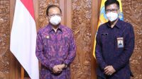 GUBERNUR Bali, Wayan Koster, dengan Kepala Perwakilan BKKBN Provinsi Bali, Agus P. Proklamasi. Foto: ist GUBERNUR Bali, Wayan Koster, dengan Kepala Perwakilan BKKBN Provinsi Bali, Agus P. Proklamasi. Foto: ist