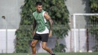 67175-pemain-bali-united-stefano-lilipaly