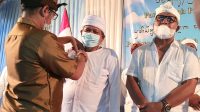 KETUA PBMM Badung I Komang Widiarta, saat mengukuhkan pengurus PBMM Kecamatan Kuta. Foto: ist KETUA PBMM Badung I Komang Widiarta, saat mengukuhkan pengurus PBMM Kecamatan Kuta. Foto: ist