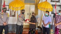 KAPOLDA Bali, Irjen Putu Jayan Danu Putra, simakrama dengan penglingsir Puri Agung Klungkung, Ida Dalem Semara Putra, Rabu (3/3/2021) di Pendopo Puri Agung Klungkung. Foto: ist KAPOLDA Bali, Irjen Putu Jayan Danu Putra, simakrama dengan penglingsir Puri Agung Klungkung, Ida Dalem Semara Putra, Rabu (3/3/2021) di Pendopo Puri Agung Klungkung. Foto: ist