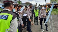 KAPOLRES Bangli, AKBP I Gusti Agung Dhana Aryawan; didampingi Kapolsek Kintamani, Kompol I Made Sutarjana, dan panitia karya Ngusaba Kedasa di Pura Ulundanu Batur, Kintamani, melaksanakan pengecekan rute dan pos pengamanan, Senin (22/3/2021). Foto: ist KAPOLRES Bangli, AKBP I Gusti Agung Dhana Aryawan; didampingi Kapolsek Kintamani, Kompol I Made Sutarjana, dan panitia karya Ngusaba Kedasa di Pura Ulundanu Batur, Kintamani, melaksanakan pengecekan rute dan pos pengamanan, Senin (22/3/2021). Foto: ist