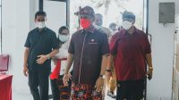 ANGGOTA Komisi IX DPR RI, Kariyasa Adnyana, saat meninjau gedung BLK Komunitas di Desa Selat, Kecamatan Sukasada, Buleleng, Senin (29/3/2021). Foto: rik ANGGOTA Komisi IX DPR RI, Kariyasa Adnyana, saat meninjau gedung BLK Komunitas di Desa Selat, Kecamatan Sukasada, Buleleng, Senin (29/3/2021). Foto: rik