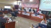 RAPAT pemutakhiran data pemilih berkelanjutan di KPU Denpasar, Senin (29/3/2021). KPU diminta memperhatikan data pensiunan TNI dan Polri, karena para pensiunan memiliki hak pilih dalam Pemilu 2024. Foto: hen RAPAT pemutakhiran data pemilih berkelanjutan di KPU Denpasar, Senin (29/3/2021). KPU diminta memperhatikan data pensiunan TNI dan Polri, karena para pensiunan memiliki hak pilih dalam Pemilu 2024. Foto: hen