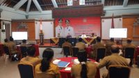 RAPAT Tim Pengendali Inflasi Daerah (TPID) Kabupaten Karangasem dilaksanakan, Senin (8/3/2021) di wantilan kantor Bupati Karangasem untuk mewujudkan pembangunan Karangasem Era Baru. Foto: nad RAPAT Tim Pengendali Inflasi Daerah (TPID) Kabupaten Karangasem dilaksanakan, Senin (8/3/2021) di wantilan kantor Bupati Karangasem untuk mewujudkan pembangunan Karangasem Era Baru. Foto: nad