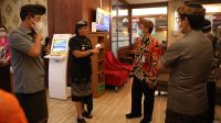 BUPATI Giri Prasta; bersama Wabup Suiasa; dan Sekda Adi Arnawa, saat mendampingi Tim Direktorat Koordinasi dan Supervisi Wilayah V KPK RI di MPP Puspem Badung, Kamis (29/4/2021). Foto: ist BUPATI Giri Prasta; bersama Wabup Suiasa; dan Sekda Adi Arnawa, saat mendampingi Tim Direktorat Koordinasi dan Supervisi Wilayah V KPK RI di MPP Puspem Badung, Kamis (29/4/2021). Foto: ist