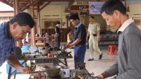 DISPERINDAG Gianyar melaksanakan tera ulang alat ukur pedagang. Foto: ist DISPERINDAG Gianyar melaksanakan tera ulang alat ukur pedagang. Foto: ist