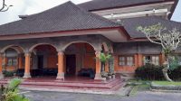 KONDISI gedung DPRD Bangli saat ini memprihatinkan. Tahun ini akan dibangun gedung yang lebih representatif dengan anggaran dirancang Rp12 miliar. Foto: gia KONDISI gedung DPRD Bangli saat ini memprihatinkan. Tahun ini akan dibangun gedung yang lebih representatif dengan anggaran dirancang Rp12 miliar. Foto: gia
