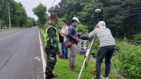 PROSES pengukuran lahan di Desa Sumberklampok, beberapa waktu lalu. Foto: ist PROSES pengukuran lahan di Desa Sumberklampok, beberapa waktu lalu. Foto: ist