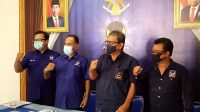 PENGURUS DPW Partai Nasdem Bali saat memberi keterangan pers, Senin (19/4/2021). Foto: bro PENGURUS DPW Partai Nasdem Bali saat memberi keterangan pers, Senin (19/4/2021). Foto: bro