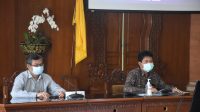 RAPAT bersama Pemkot Denpasar dengan OJK dan instansi lainnya terkait penyaluran KUR, Senin (5/4/2021). Foto: ist RAPAT bersama Pemkot Denpasar dengan OJK dan instansi lainnya terkait penyaluran KUR, Senin (5/4/2021). Foto: ist