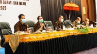 WAYAN Semara Cipta (tengah) dalam satu kegiatan KPU Badung saat Pilkada Badung 2020. Foto: hen WAYAN Semara Cipta (tengah) dalam satu kegiatan KPU Badung saat Pilkada Badung 2020. Foto: hen