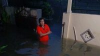 TAMPAK banjir yang melanda salah satu titik di wilayah Kota Singaraja