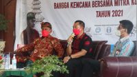 BUPATI Karangasem, I Gede Dana, menghadiri seminar sosialisasi Penguatan Pendataan Keluarga 2021 (PK21) bersama Komisi IX DPR RI, Jumat (7/5/2021) di Balai Banjar Desa Kerta Mandala, Kecamatan Abang, Karangasem. Foto: ist BUPATI Karangasem, I Gede Dana, menghadiri seminar sosialisasi Penguatan Pendataan Keluarga 2021 (PK21) bersama Komisi IX DPR RI, Jumat (7/5/2021) di Balai Banjar Desa Kerta Mandala, Kecamatan Abang, Karangasem. Foto: ist