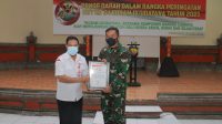 PANGDAM IX/Udayana, Mayjen TNI Maruli Simanjuntak; bersama Ketua PMI Bali, IGB Alit Putra, usai donor darah memperingati HUT ke-64 Kodam Udayana. Foto: ist PANGDAM IX/Udayana, Mayjen TNI Maruli Simanjuntak; bersama Ketua PMI Bali, IGB Alit Putra, usai donor darah memperingati HUT ke-64 Kodam Udayana. Foto: ist