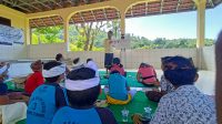 KEGIATAN “KMHDI Mengajar” di Desa Seraya Timur, sekaligus memperingati Hari Pendidikan Nasional, Minggu (2/5/2021). Foto: ist KEGIATAN “KMHDI Mengajar” di Desa Seraya Timur, sekaligus memperingati Hari Pendidikan Nasional, Minggu (2/5/2021). Foto: ist