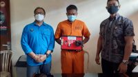 KASAT Reserse Narkoba Polres Bangli, AKP I Nyoman Sudarma (kiri), Selasa (11/5/2021) merilis pengungkapan kasus penyalahgunaan narkoba. Foto: ist KASAT Reserse Narkoba Polres Bangli, AKP I Nyoman Sudarma (kiri), Selasa (11/5/2021) merilis pengungkapan kasus penyalahgunaan narkoba. Foto: ist