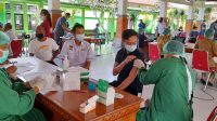 VAKSIN Sinovac tahap II untuk pegawai PDAM Bangli, komisioner KPU Bangli di RSJP Bangli, Senin (24/5/2021). Foto: ist VAKSIN Sinovac tahap II untuk pegawai PDAM Bangli, komisioner KPU Bangli di RSJP Bangli, Senin (24/5/2021). Foto: ist