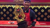 KADEK Rai Kusumayudha menyabet juara I dalam Grandfinal Barista Kopi Bali yang diselenggarakan DPD PDIP Bali di Gedung Kesenian I Ketut Maria, Tabanan, Sabtu (22/5/2021). Foto: ist KADEK Rai Kusumayudha menyabet juara I dalam Grandfinal Barista Kopi Bali yang diselenggarakan DPD PDIP Bali di Gedung Kesenian I Ketut Maria, Tabanan, Sabtu (22/5/2021). Foto: ist