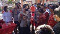 KAPOLDA Bali Irjen Pol. Putu Jayan Danu Putra melaksanakan kunjungan kerja dan peninjauan vaksinasi massal di Kabupaten Tabanan, Jumat (4/6/2021). Foto: ist KAPOLDA Bali Irjen Pol. Putu Jayan Danu Putra melaksanakan kunjungan kerja dan peninjauan vaksinasi massal di Kabupaten Tabanan, Jumat (4/6/2021). Foto: ist