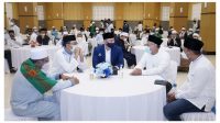 KETUA DPP Partai Demokrat, Agus Harimurti Yudhoyono (tengah), saat bersilaturahmi dengan Gubernur Zulkieflimansyah dan para tokoh masyarakat di Provinsi NTB, beberapa waktu lalu. Foto: rul KETUA DPP Partai Demokrat, Agus Harimurti Yudhoyono (tengah), saat bersilaturahmi dengan Gubernur Zulkieflimansyah dan para tokoh masyarakat di Provinsi NTB, beberapa waktu lalu. Foto: rul