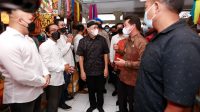 MENTERI Teten Masduki meninjau Pasar Seni Semarapura, Selasa (8/6/2021). Foto: ist MENTERI Teten Masduki meninjau Pasar Seni Semarapura, Selasa (8/6/2021). Foto: ist