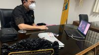 ADHI Ardhana saat mengikuti rapat virtual bersama Kominfos Provinsi Bali dan provider telekomunikasi, Selasa (27/7/2021). Foto: hen ADHI Ardhana saat mengikuti rapat virtual bersama Kominfos Provinsi Bali dan provider telekomunikasi, Selasa (27/7/2021). Foto: hen