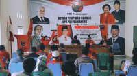 ANGGOTA DPRD NTB dapil Lombok Tengah Selatan, Ruslan Turmudzi (dua kanan), saat bertemu para kader, PAC PDIP se-Kabupaten Lombok Tengah di kantor DPC PDIP Loteng, Rabu (30/6/2021). Foto: rul ANGGOTA DPRD NTB dapil Lombok Tengah Selatan, Ruslan Turmudzi (dua kanan), saat bertemu para kader, PAC PDIP se-Kabupaten Lombok Tengah di kantor DPC PDIP Loteng, Rabu (30/6/2021). Foto: rul