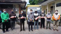 BUPATI Suwirta secara simbolis menyerahkan bantuan beras Pemprov Bali di Dinas Sosial Pemberdayaan Perempuan dan Perlindungan Anak Kabupaten Klungkung, Senin (26/7/2021). Foto: ist BUPATI Suwirta secara simbolis menyerahkan bantuan beras Pemprov Bali di Dinas Sosial Pemberdayaan Perempuan dan Perlindungan Anak Kabupaten Klungkung, Senin (26/7/2021). Foto: ist