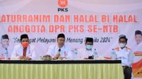KETUA DPW PKS NTB, Yek Agil (kiri) saat mendampingi Gubernur Zulkieflimansyah saat memberi keterangan pers, Kamis (8/7/2021). Foto: rul KETUA DPW PKS NTB, Yek Agil (kiri) saat mendampingi Gubernur Zulkieflimansyah saat memberi keterangan pers, Kamis (8/7/2021). Foto: rul