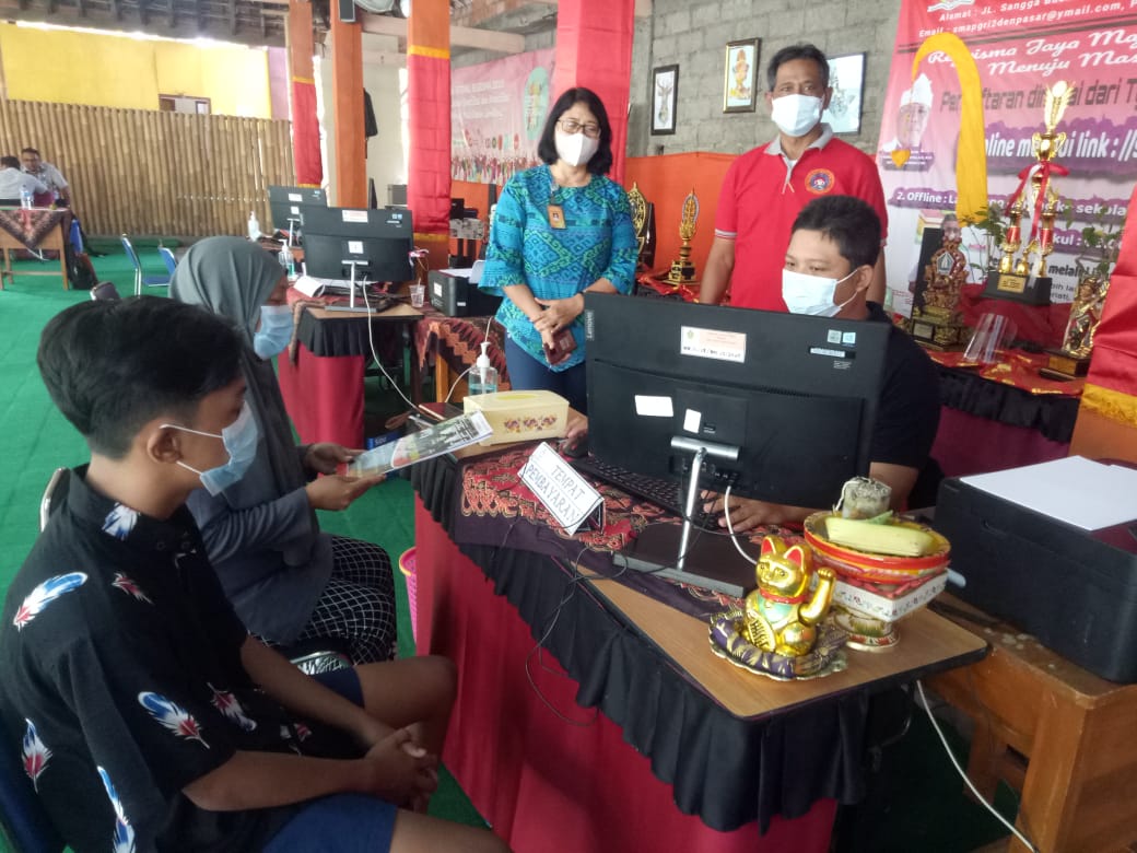 Sma Pgri 2 Denpasar Siap Terima Siswa Yang Tercecer Di Negeri Pos Merdeka