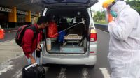 penumpang-pesawat-ternate-palsukan-pcr-qwfvs8-prv