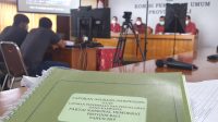 BUKU laporan dana kampanye Partai Nasdem tergeletak di meja saat sidang DKPP secara virtual atas teradu KPU Bali dan Bawaslu Bali, Senin (2/8/2021). Foto: hen BUKU laporan dana kampanye Partai Nasdem tergeletak di meja saat sidang DKPP secara virtual atas teradu KPU Bali dan Bawaslu Bali, Senin (2/8/2021). Foto: hen